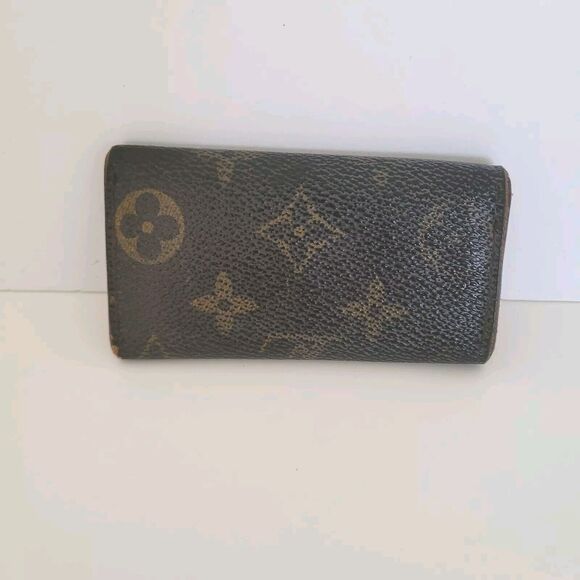 Authentic Louis Vuitton Monogram Multicles 4 Key Hooks Case Brown Small 2003 - Picture 2 of 10